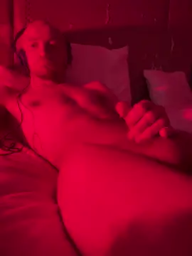 cloudyplay661 online show from March 2026 04:52:01 PM