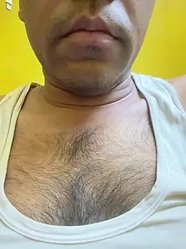 Snapshot of Lucky___05 chatting on June 2026 04:26:02 PM Lucky 05 online show from June 2026 04:26:02 PM