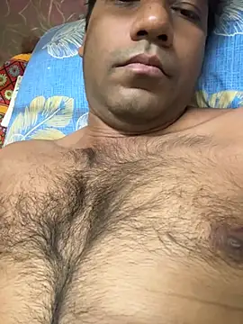 Snapshot of Lucky___05 chatting on June 2026 02:45:02 AM Lucky 05 online show from June 2026 02:45:02 AM