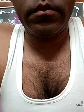 Snapshot of Lucky___05 chatting on July 2026 05:13:01 PM Lucky 05 online show from July 2026 05:13:01 PM