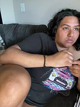 Angeliccreamyrican online show from April 2026 09:28:01 PM