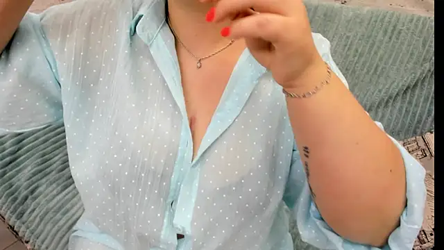 Sweetie Rozzy online show from June 2026 01:22:02 AM