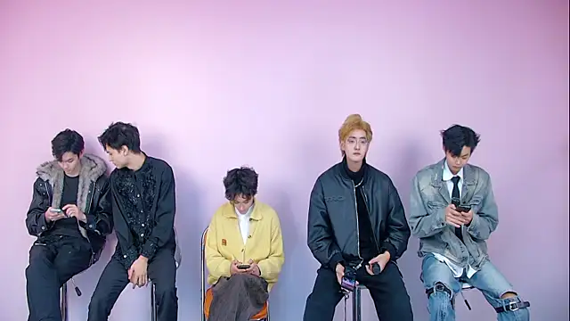 GG-boy002 online show from January 2026 03:02:01 AM