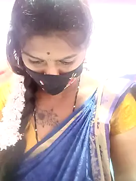 Tamil Hot Anu online show from April 2026 09:43:02 PM