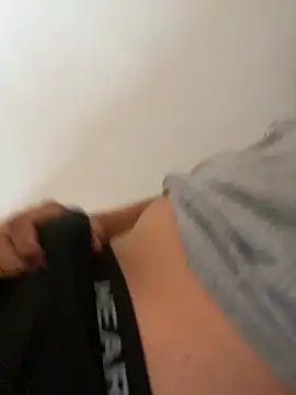 lzinho9153 online show from January 2026 11:47:01 AM