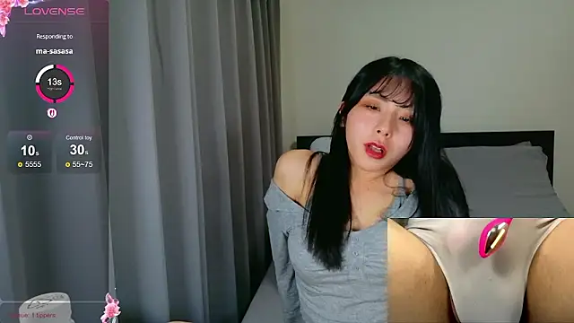 jpshemaleyua online show from February 2026 12:48:02 PM