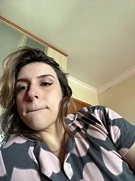 Snapshot of BarbieHotBrazil chatting on April 2026 06:46:01 PM BarbieHotBrazil online show from April 2026 06:46:01 PM