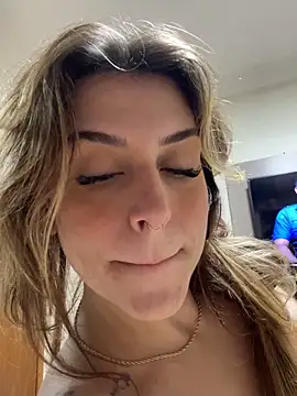 Snapshot of BarbieHotBrazil chatting on April 2026 03:22:01 AM BarbieHotBrazil online show from April 2026 03:22:01 AM