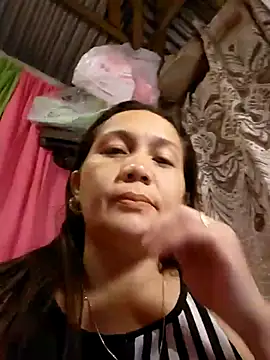 prettymomma24xx online show from February 2026 08:19:01 PM