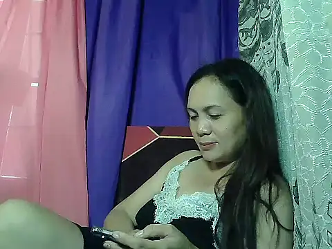 Snapshot of prettymomma24xx chatting on May 2026 01:49:02 AM prettymomma24xx online show from May 2026 01:49:02 AM
