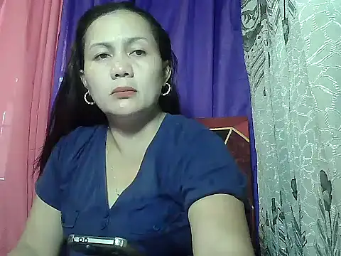 Snapshot of prettymomma24xx chatting on June 2026 02:38:01 AM prettymomma24xx online show from June 2026 02:38:01 AM