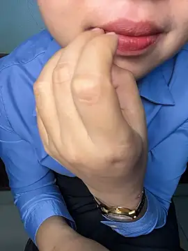 Snapshot of Bong_lovelyy chatting on January 2026 01:09:02 AM Bong lovelyy online show from January 2026 01:09:02 AM