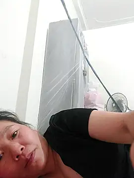 donaaa2 online show from April 2026 01:52:02 PM