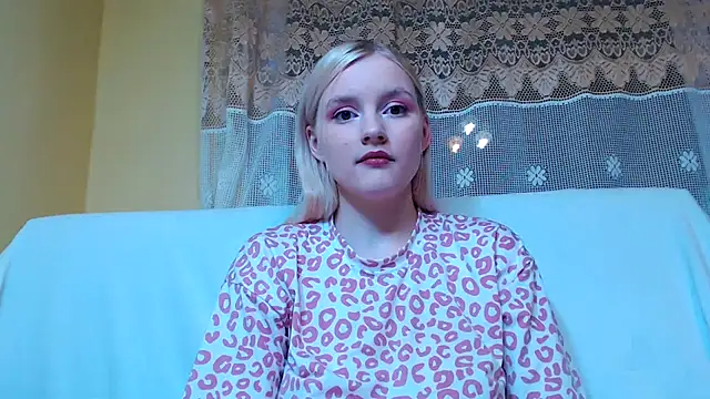 Dami1820 online show from January 2026 06:15:02 PM