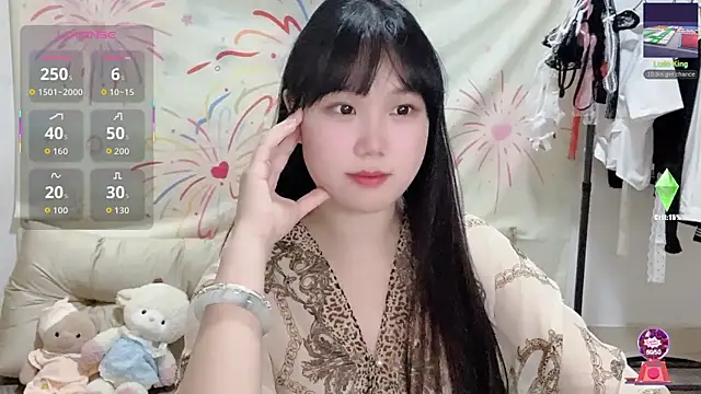 xiaoguai99 online show from June 2026 11:41:02 AM