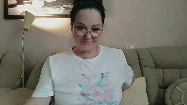 Snapshot of infinity_loveliness chatting on June 2026 05:23:02 AM infinity loveliness online show from June 2026 05:23:02 AM