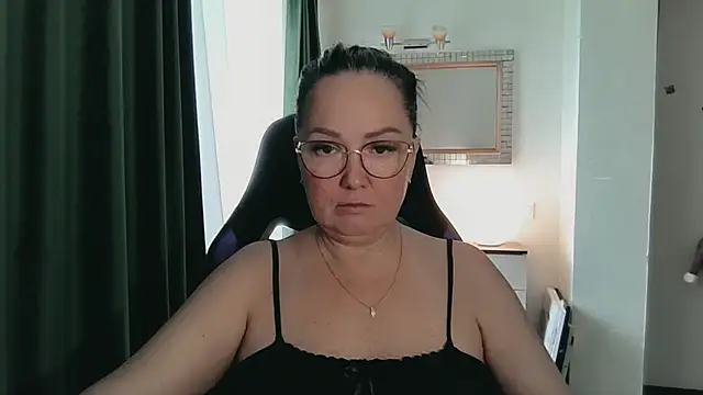 Snapshot of infinity_loveliness chatting on July 2026 06:44:01 AM infinity loveliness online show from July 2026 06:44:01 AM