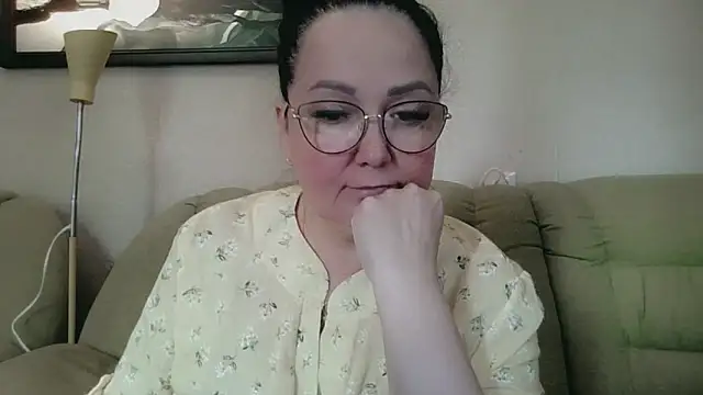 Snapshot of infinity_loveliness chatting on June 2026 07:30:01 AM infinity loveliness online show from June 2026 07:30:01 AM