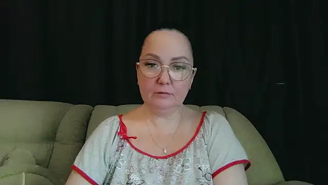 Snapshot of infinity_loveliness chatting on June 2026 06:40:01 AM infinity loveliness online show from June 2026 06:40:01 AM