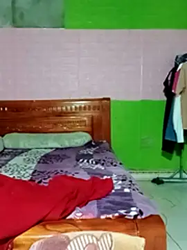 Snapshot of Lucky-cat68 chatting on January 2026 01:29:02 PM Lucky-cat68 online show from January 2026 01:29:02 PM