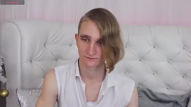 ArnoldRizzo online show from January 2026 04:18:01 AM