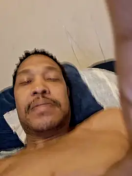 moneyboi1988 online show from February 2026 03:46:01 AM