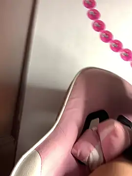 DulcePiink online show from March 2026 07:54:02 PM