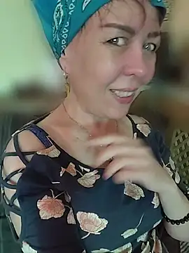 Snapshot of SweetTastes chatting on July 2026 05:14:01 AM SweetTastes online show from July 2026 05:14:01 AM