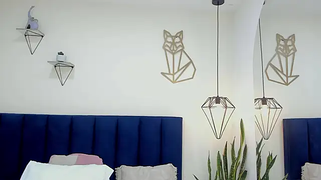 mayaevansmg online show from February 2026 12:13:02 PM