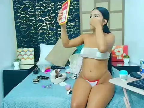Snapshot of MelodyRouse chatting on May 2026 01:31:02 PM MelodyRouse online show from May 2026 01:31:02 PM