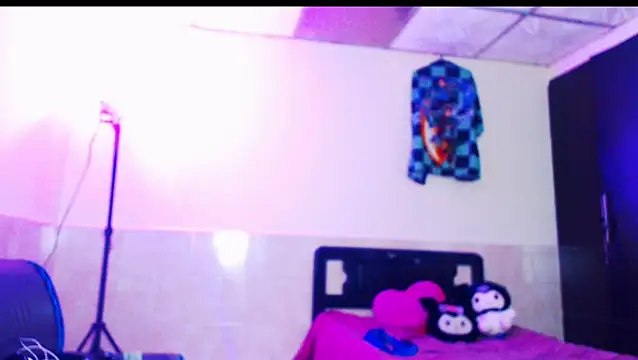 Snapshot of jazmin_wolf chatting on February 2026 12:02:01 PM jazmin wolf online show from February 2026 12:02:01 PM