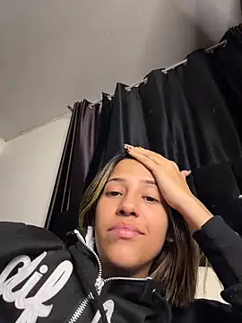 Snapshot of vicky_bass_ chatting on June 2026 02:55:01 AM vicky bass online show from June 2026 02:55:01 AM