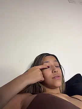 vicky bass  online show from March 2026 05:35:02 AM