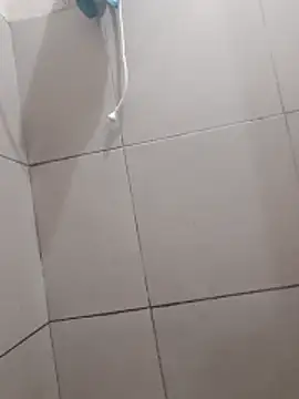 rolaaa2000 online show from April 2026 11:39:02 PM