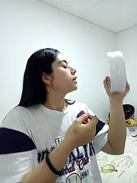 SweetAlbedo online show from February 2026 12:18:02 AM