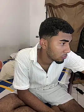 youngalexofficial online show from February 2026 11:39:02 PM