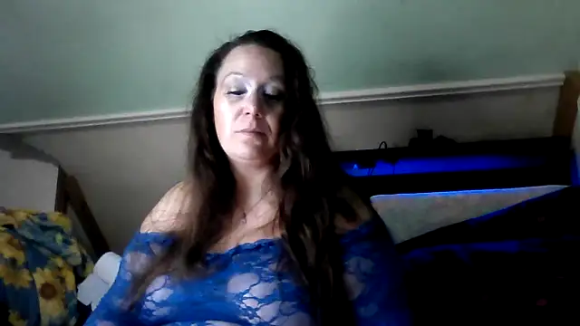 Snapshot of DallaStone chatting on October 2025 12:17:02 PM DallaStone online show from October 2025 12:17:02 PM