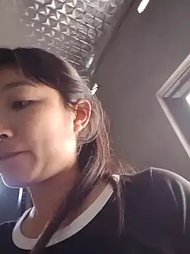 Snapshot of Asami_6868 chatting on March 2026 04:27:02 AM Asami 6868 online show from March 2026 04:27:02 AM