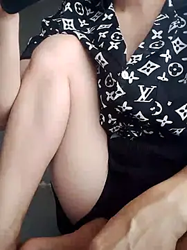 Snapshot of Asami_6868 chatting on April 2026 07:13:02 AM Asami 6868 online show from April 2026 07:13:02 AM