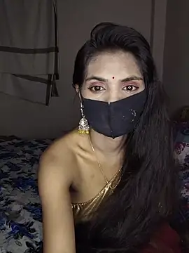 Snapshot of rani_coupleee chatting on May 2026 04:26:01 PM rani coupleee online show from May 2026 04:26:01 PM