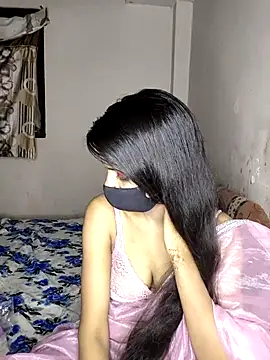 Snapshot of rani_coupleee chatting on May 2026 04:43:01 PM rani coupleee online show from May 2026 04:43:01 PM