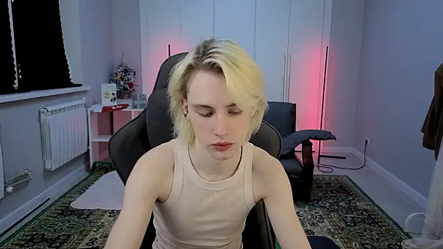 lucidangelok1 online show from March 2026 11:35:01 AM