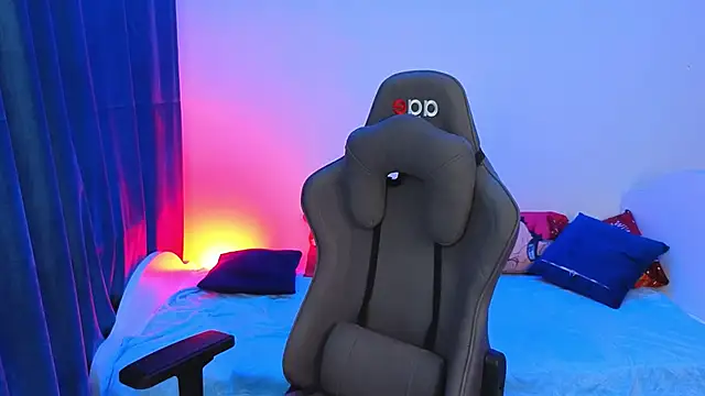 lucidangelok1 online show from April 2026 04:08:02 AM