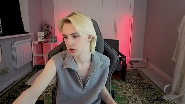 lucidangelok1 online show from March 2026 01:18:02 PM