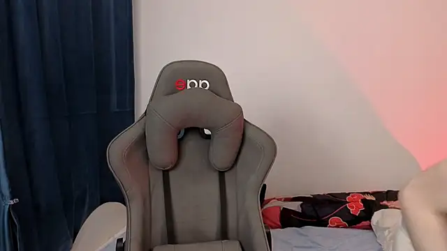 lucidangelok1 online show from April 2026 07:04:01 AM