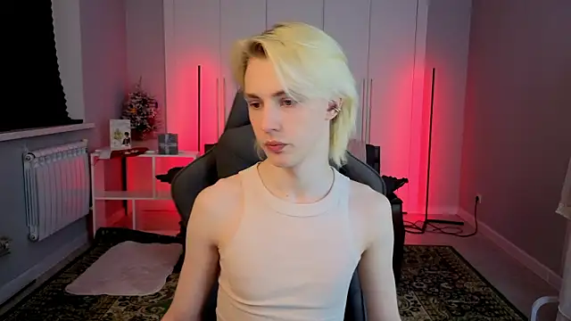 lucidangelok1 online show from March 2026 02:11:03 PM