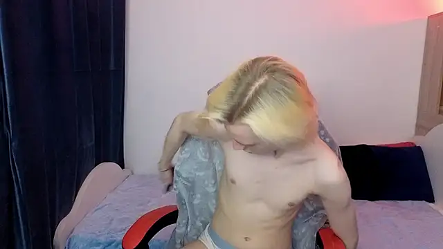 lucidangelok1 online show from March 2026 07:09:01 AM