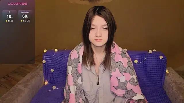 xxxnaughtyfoxyxxx online show from April 2026 09:02:01 AM