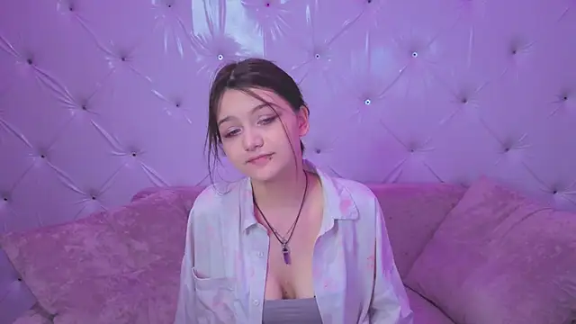 xxxnaughtyfoxyxxx online show from January 2026 09:38:01 AM