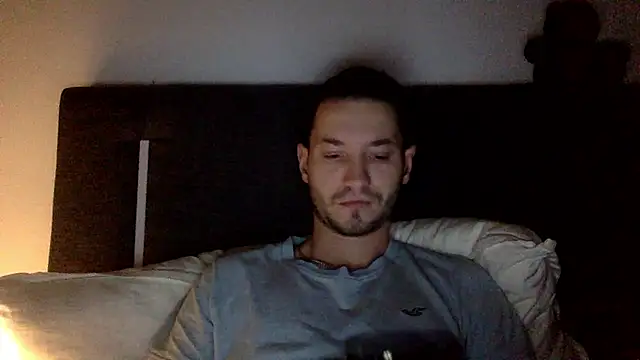 batschi0512 online show from January 2026 03:43:02 AM